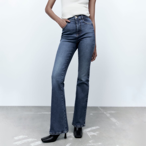 Zara Z1975 HIGH RISE FLARED JEANS - Picture 1 of 10